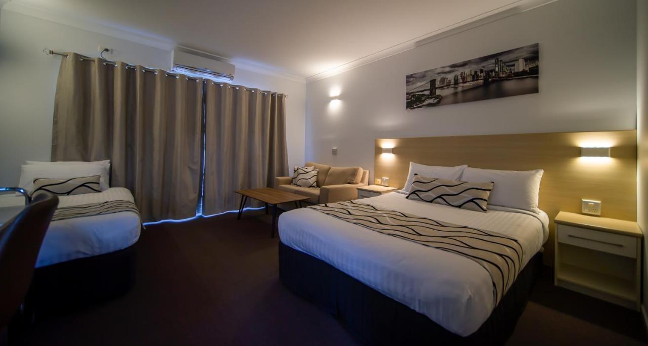 Hamilton'S Queanbeyan Motel Екстериор снимка