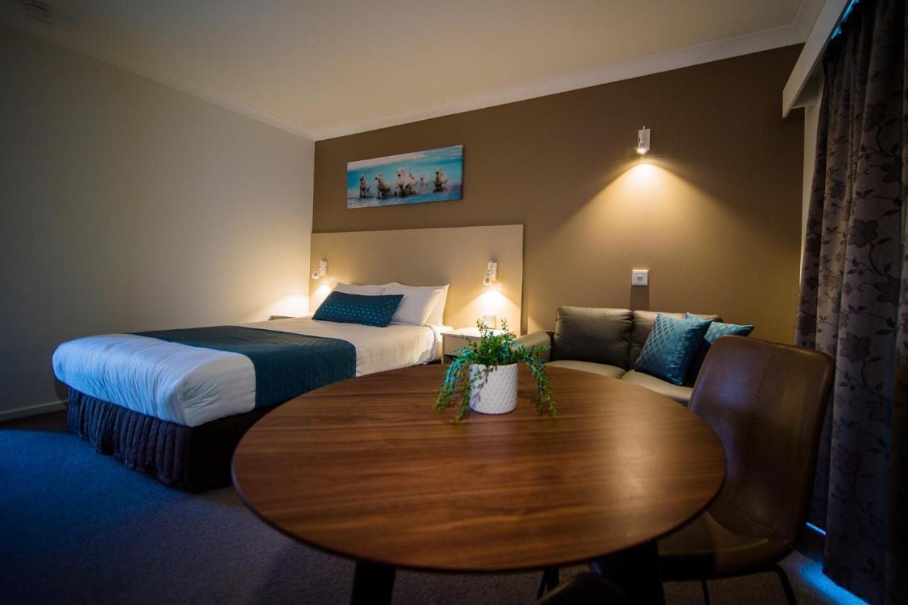 Hamilton'S Queanbeyan Motel Екстериор снимка