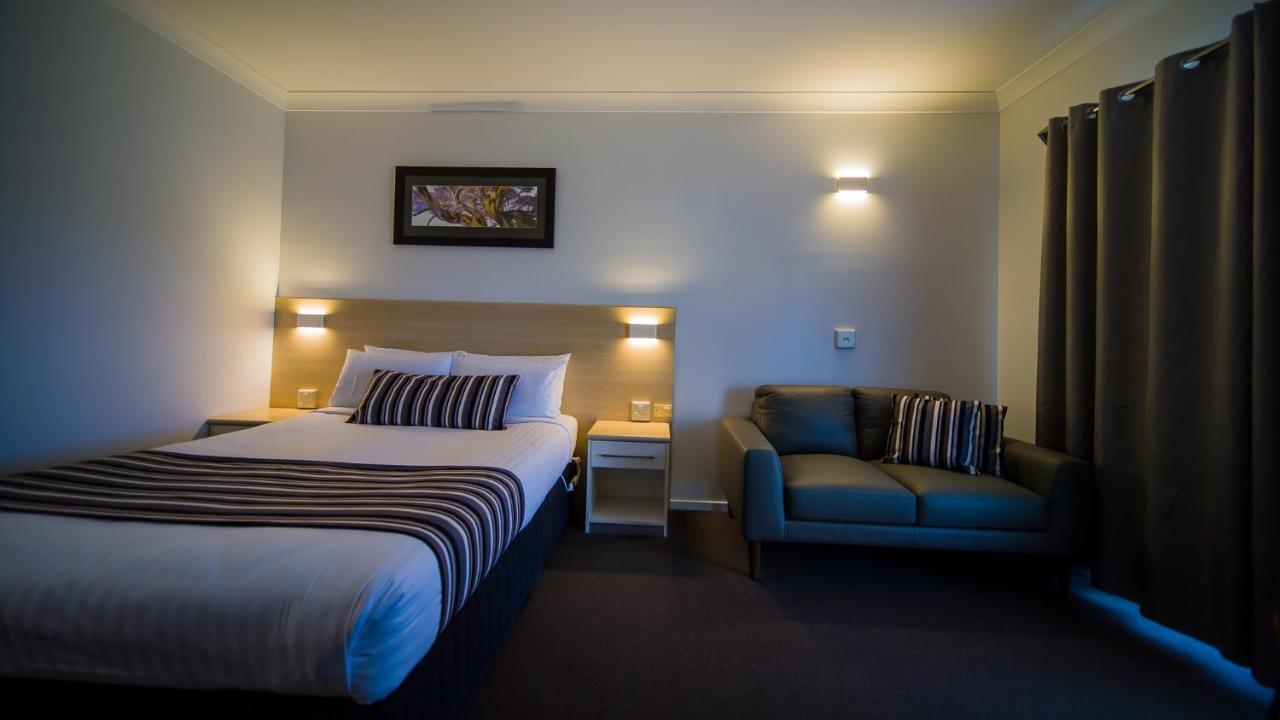 Hamilton'S Queanbeyan Motel Екстериор снимка