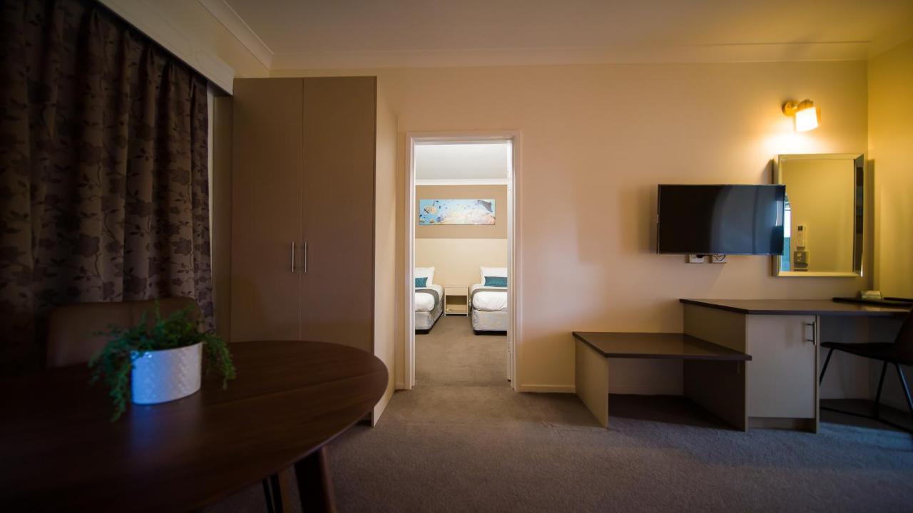 Hamilton'S Queanbeyan Motel Екстериор снимка
