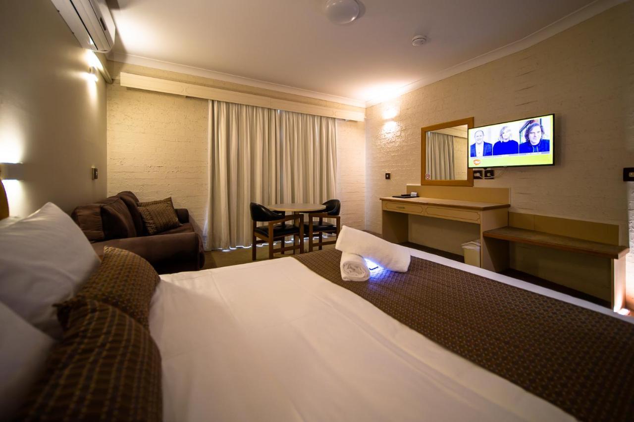 Hamilton'S Queanbeyan Motel Екстериор снимка