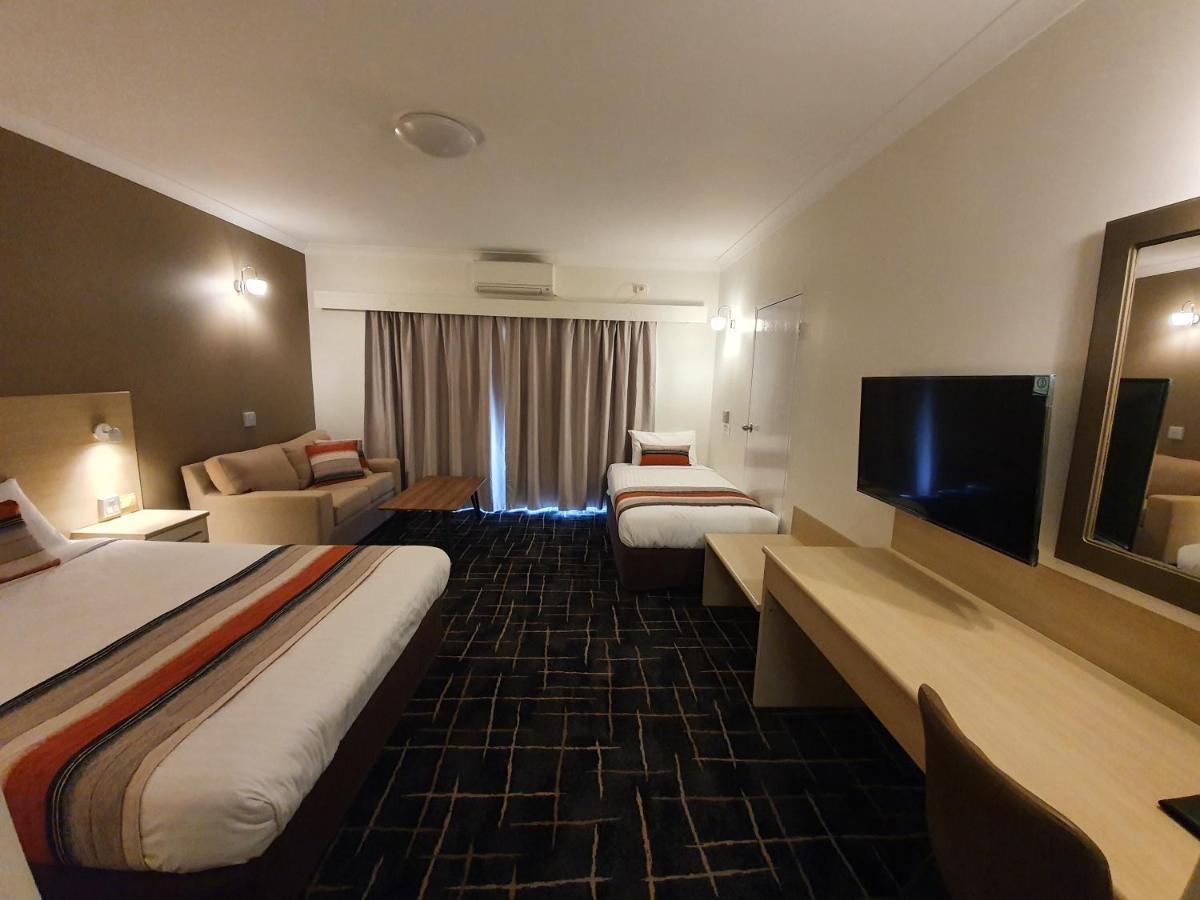 Hamilton'S Queanbeyan Motel Екстериор снимка
