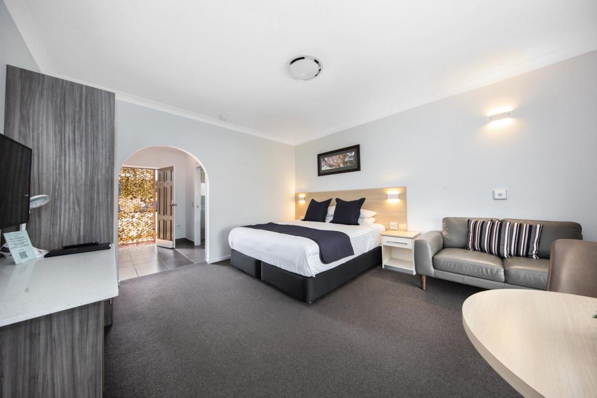 Hamilton'S Queanbeyan Motel Екстериор снимка